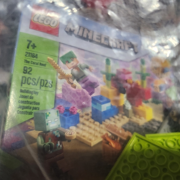 Legos - Picture 4 of 10